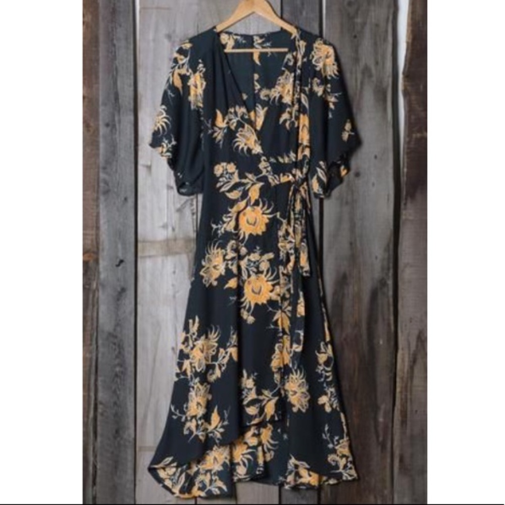 Cupshe Floral Wrap Kimono Cover Up Bad Moon Dress - Picture 2 of 8